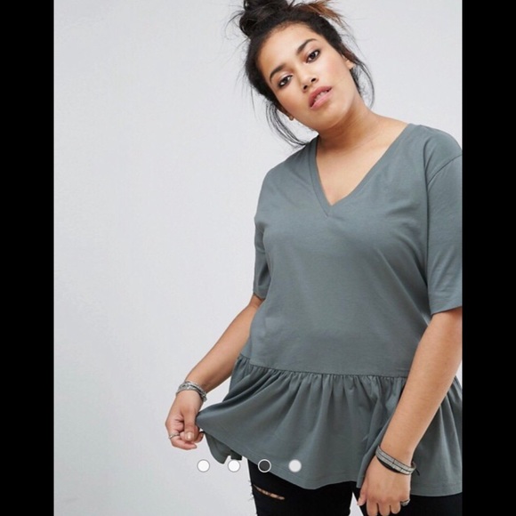 ASOS Curve Tops - V-neck Tshirt with Ruffle Hem